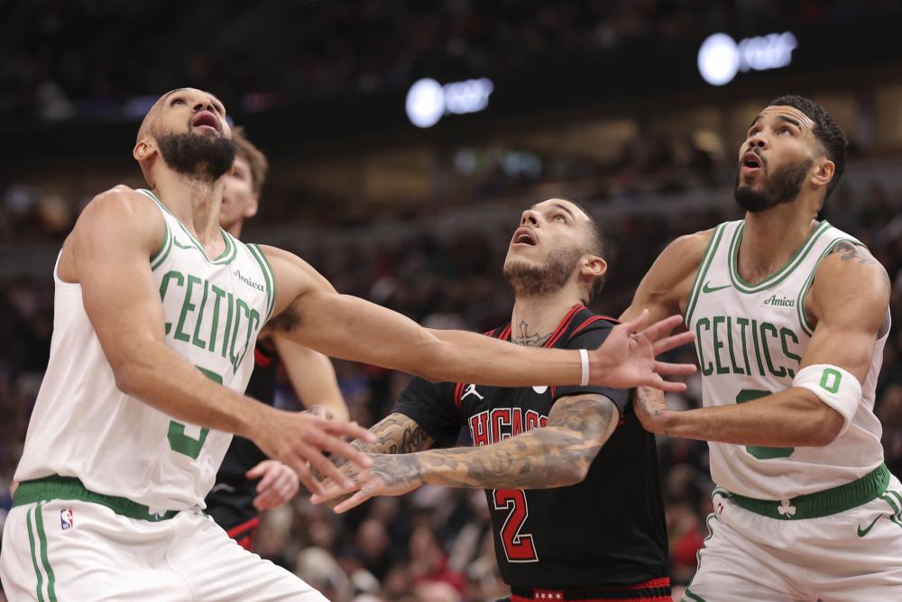 使他们在比 使他们在比