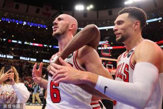 界传来一个 界传来一个