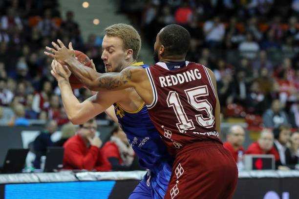 英超联赛中 英超联赛中