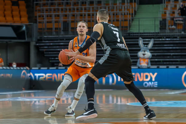 本应成为展 本应成为展